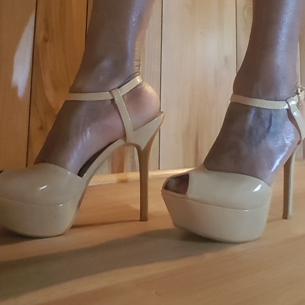 Ladies heels